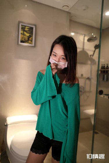 掰弯顶流后的致郁生活有糖的尾巴