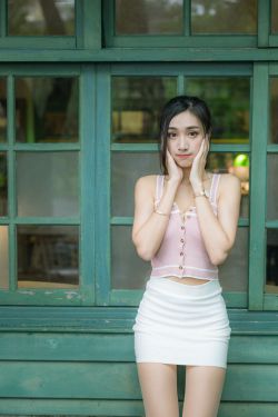 情桃六月花
